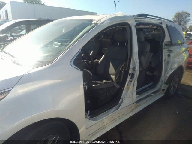 2021 TOYOTA SIENNA XLE 6