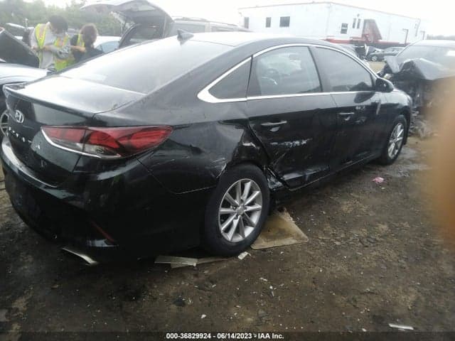 2019 HYUNDAI SONATA SE 4