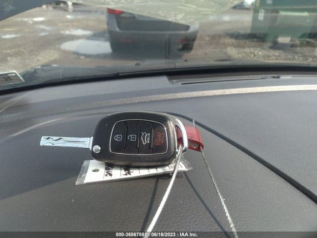 2019 HYUNDAI SONATA SE 11