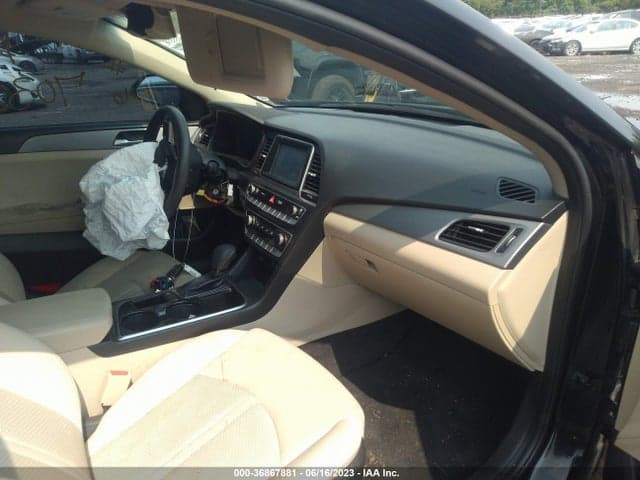2019 HYUNDAI SONATA SE 5