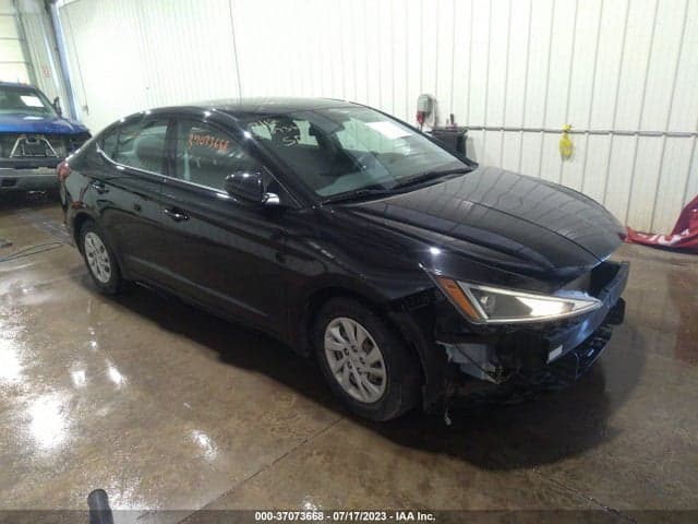2019 HYUNDAI ELANTRA SE 1