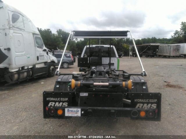 2023 FORD F-600 CHASSIS XLT 8