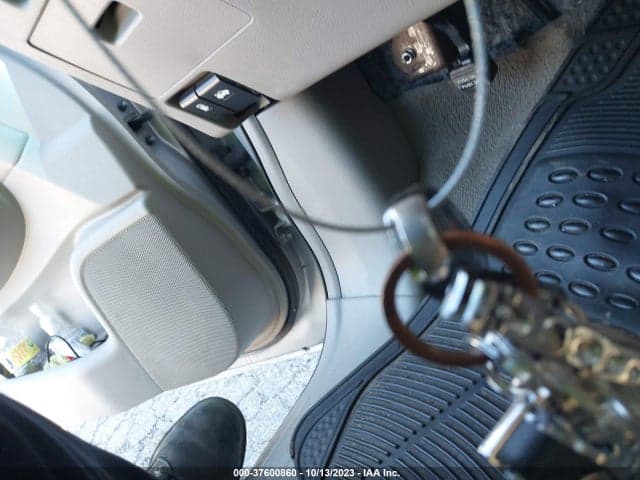 2017 NISSAN QUEST SV 11