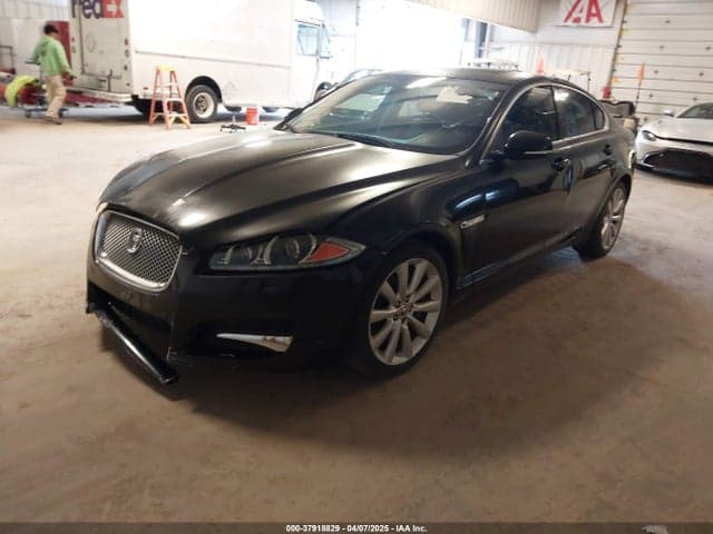 2013 JAGUAR XF V6 2