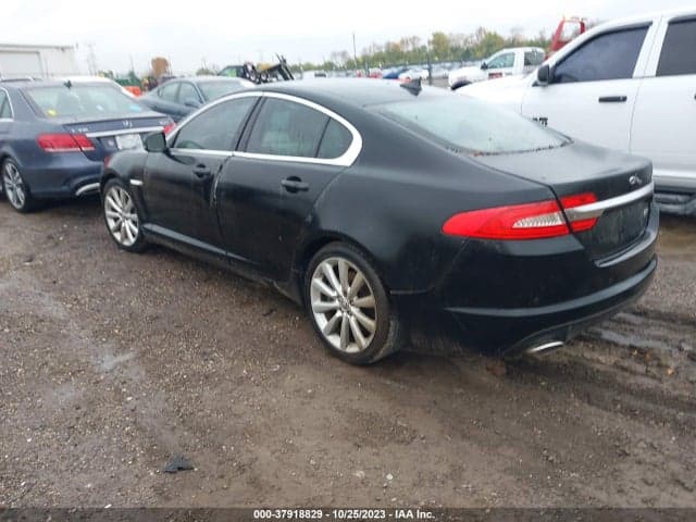 2013 JAGUAR XF V6 3