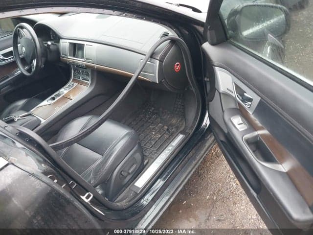 2013 JAGUAR XF V6 5