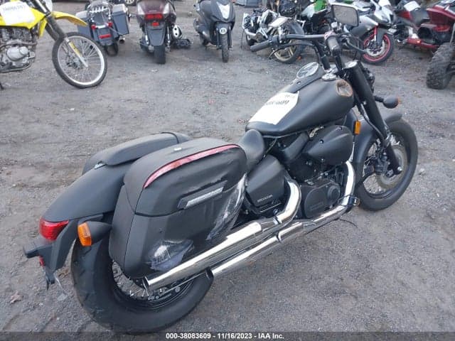 2022 HONDA VT750 C2B 4