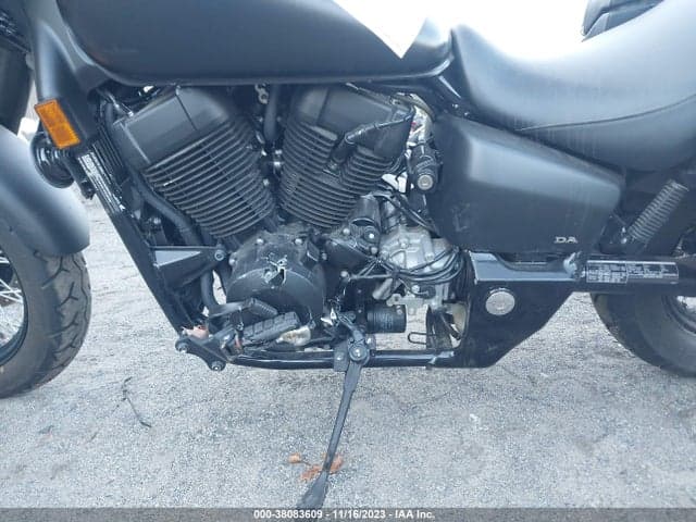 2022 HONDA VT750 C2B 9