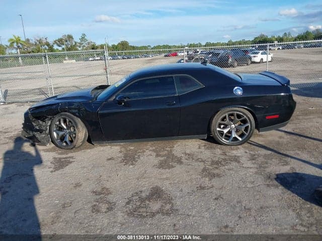 2017 DODGE CHALLENGER SXT 14