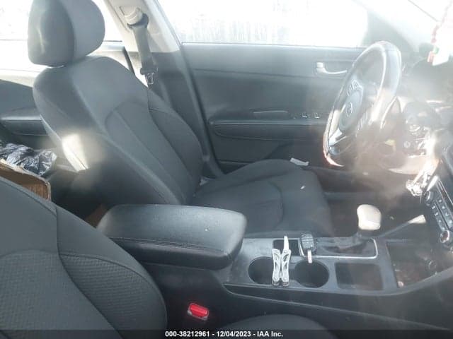 2017 KIA OPTIMA LX 5