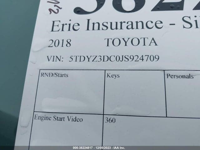 2018 TOYOTA SIENNA XLE 9