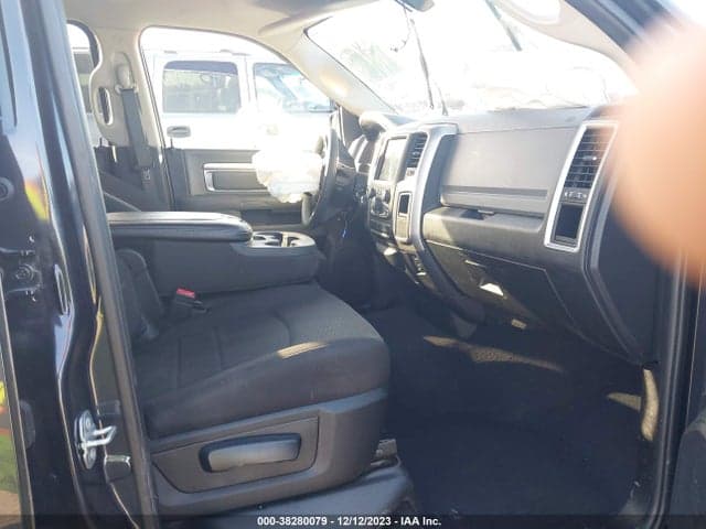 2020 RAM 1500 CLASSIC WARLOCK 5