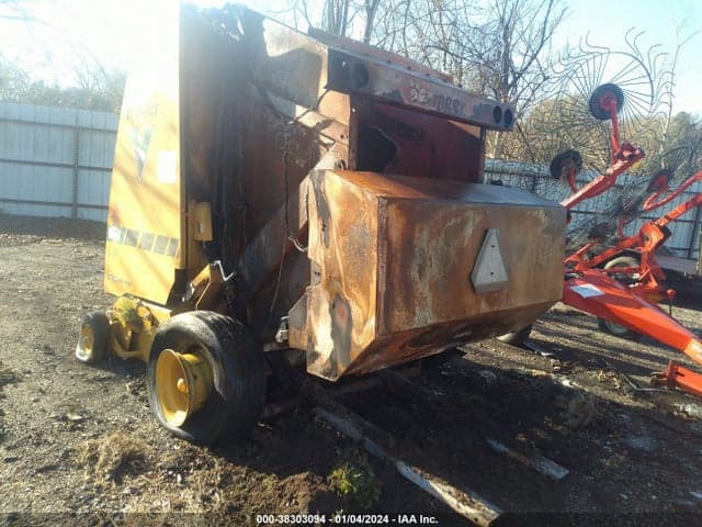 2021 VERMEER BAILER 3
