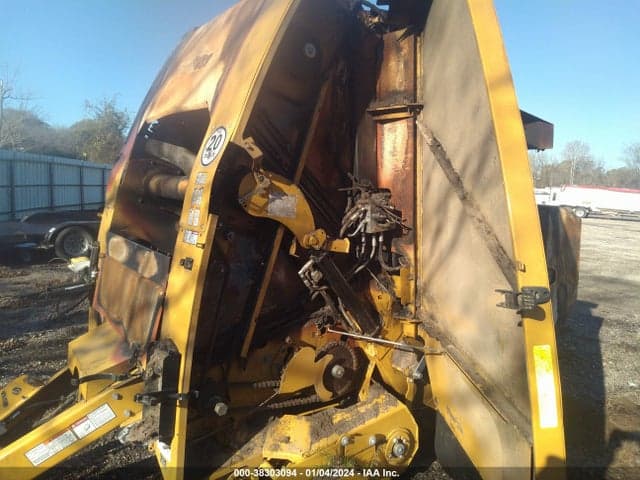 2021 VERMEER BAILER 10