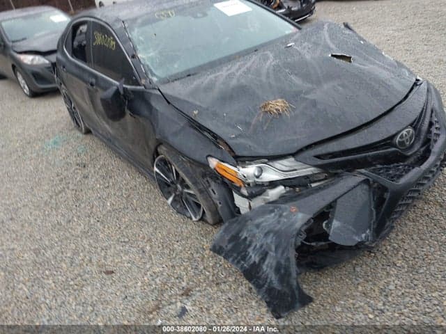 2018 TOYOTA CAMRY XSE 12