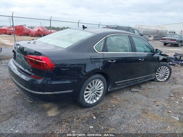 2017 VOLKSWAGEN PASSAT 1.8T SE 4