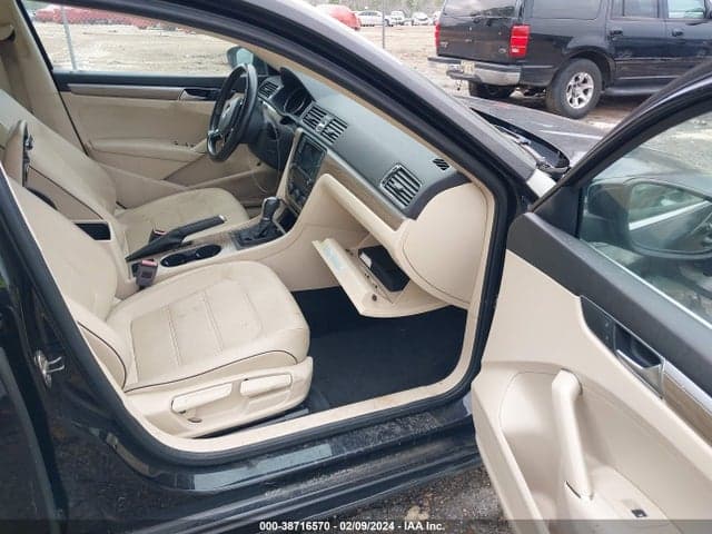 2017 VOLKSWAGEN PASSAT 1.8T SE 5