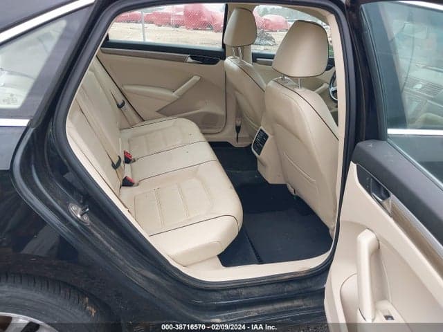 2017 VOLKSWAGEN PASSAT 1.8T SE 8