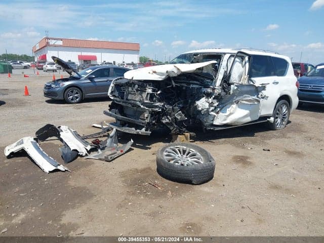 2017 INFINITI QX80 2