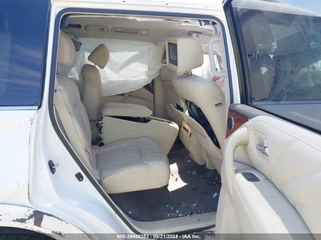 2017 INFINITI QX80 8
