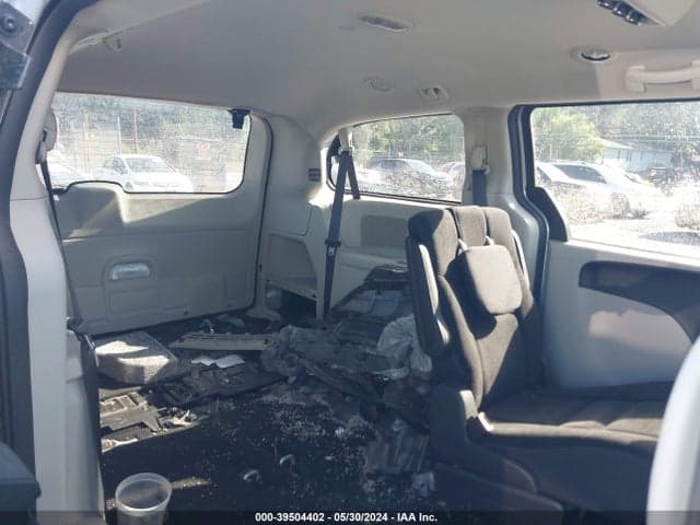 2019 DODGE GRAND CARAVAN SE 8