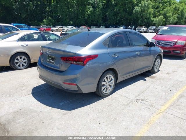 2019 HYUNDAI ACCENT SE 4