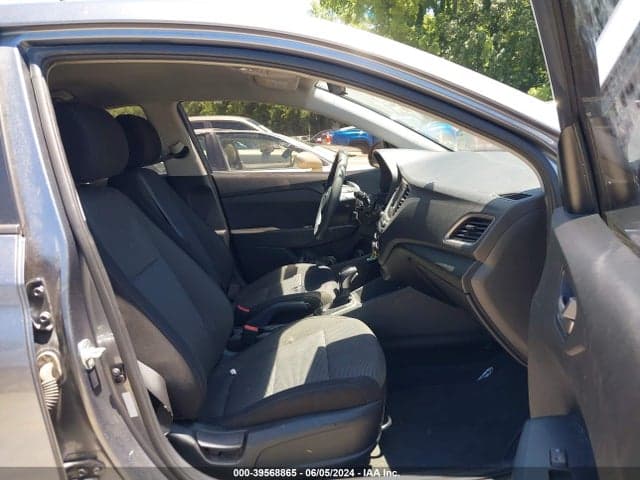 2019 HYUNDAI ACCENT SE 5