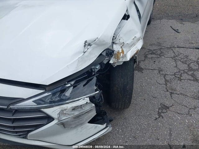 2019 HYUNDAI ELANTRA SE 6