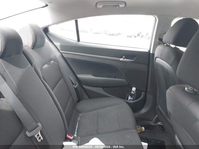 2019 HYUNDAI ELANTRA SE 8
