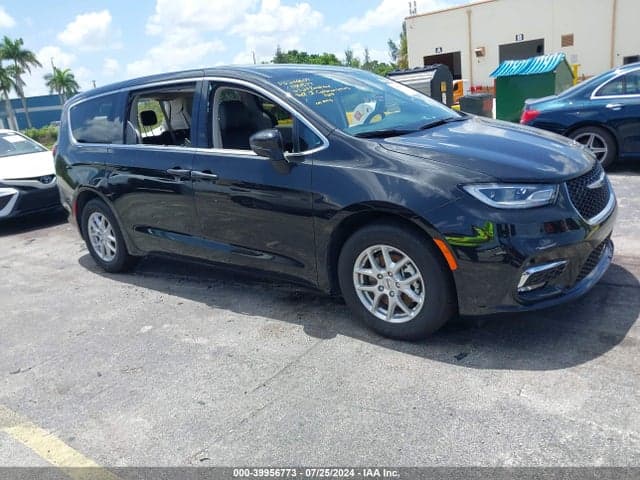 2023 CHRYSLER PACIFICA TOURING L 1