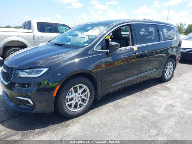 2023 CHRYSLER PACIFICA TOURING L 2