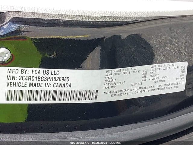 2023 CHRYSLER PACIFICA TOURING L 9
