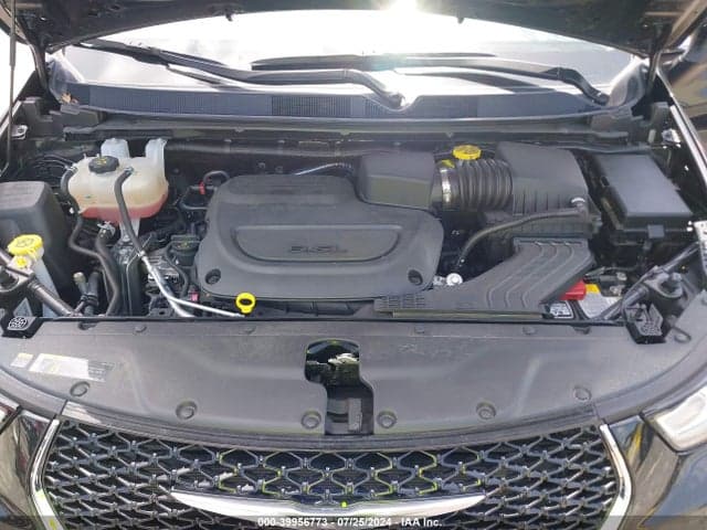 2023 CHRYSLER PACIFICA TOURING L 10