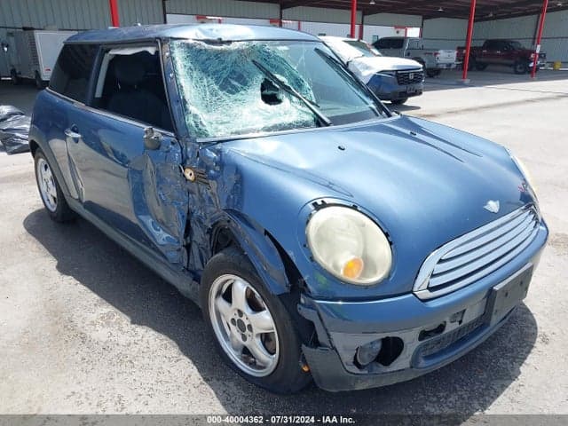 2010 MINI COOPER 1
