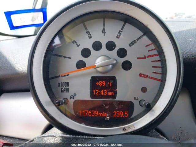 2010 MINI COOPER 7