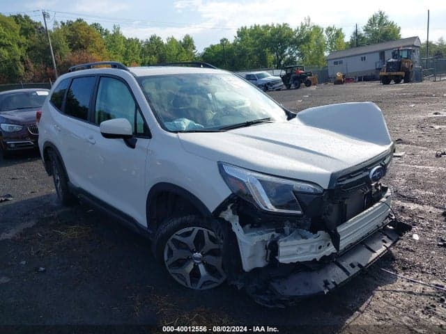 2022 SUBARU FORESTER PREMIUM