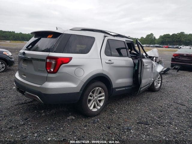 2017 FORD EXPLORER XLT 4