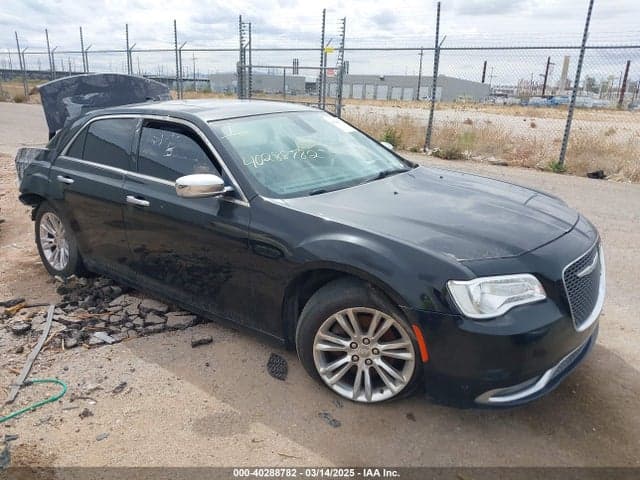 2017 CHRYSLER 300C 1