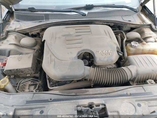 2017 CHRYSLER 300C 10