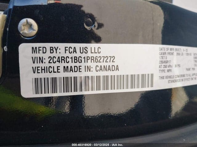 2023 CHRYSLER PACIFICA TOURING L 9