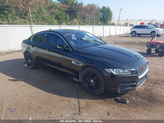 2017 JAGUAR XE 20D 1