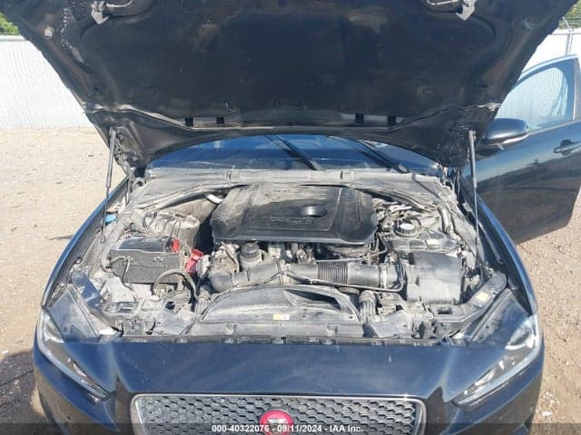 2017 JAGUAR XE 20D 10