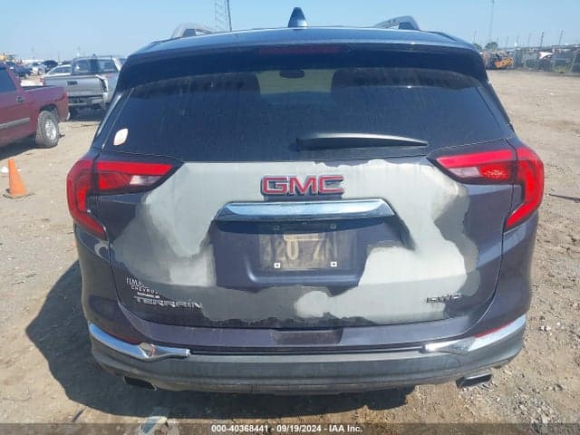 2019 GMC TERRAIN SLT 17