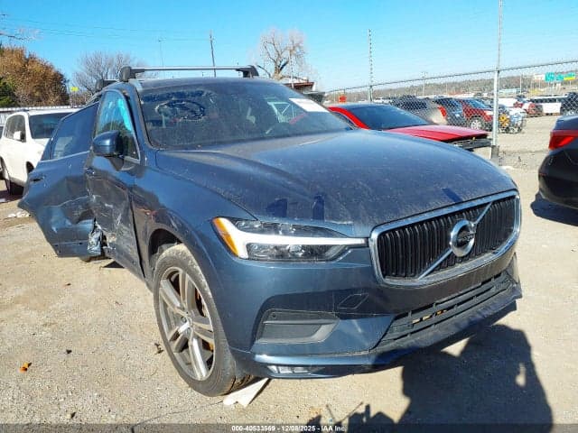 2021 VOLVO XC60 T5 MOMENTUM 1