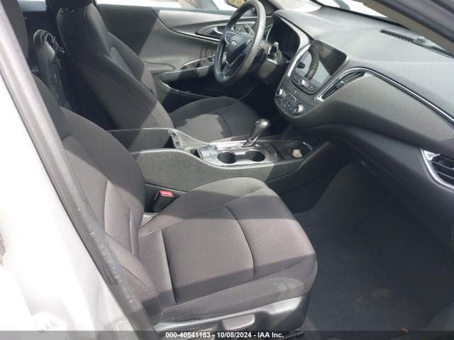 2019 CHEVROLET MALIBU LT 5
