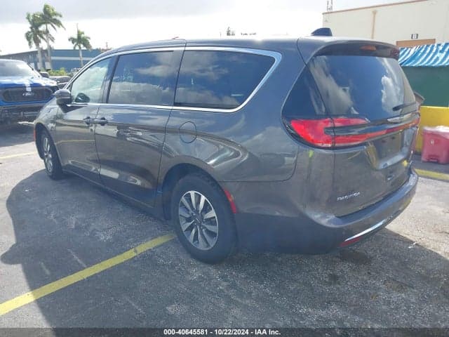 2023 CHRYSLER PACIFICA HYBRID TOURING L 3