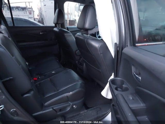 2017 HONDA PILOT EX-L 8