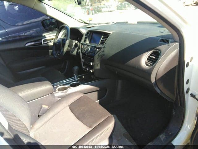 2017 NISSAN PATHFINDER SV 5