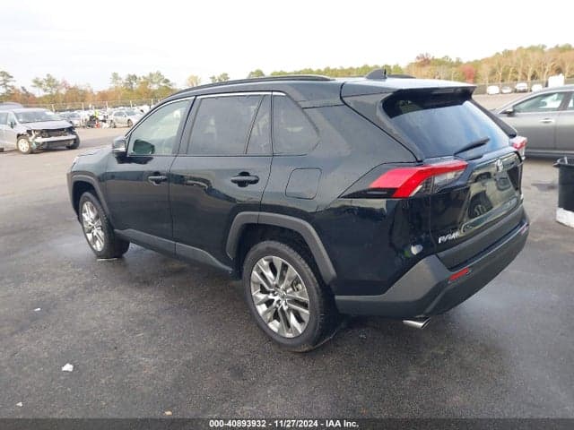 2020 TOYOTA RAV4 XLE PREMIUM 3