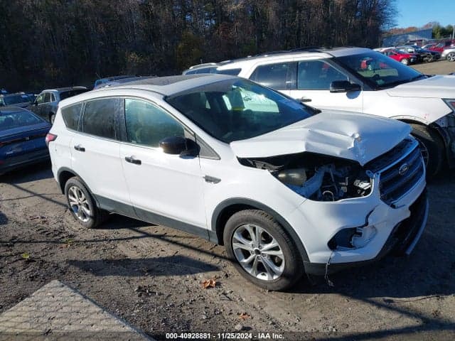 2017 FORD ESCAPE SE 14